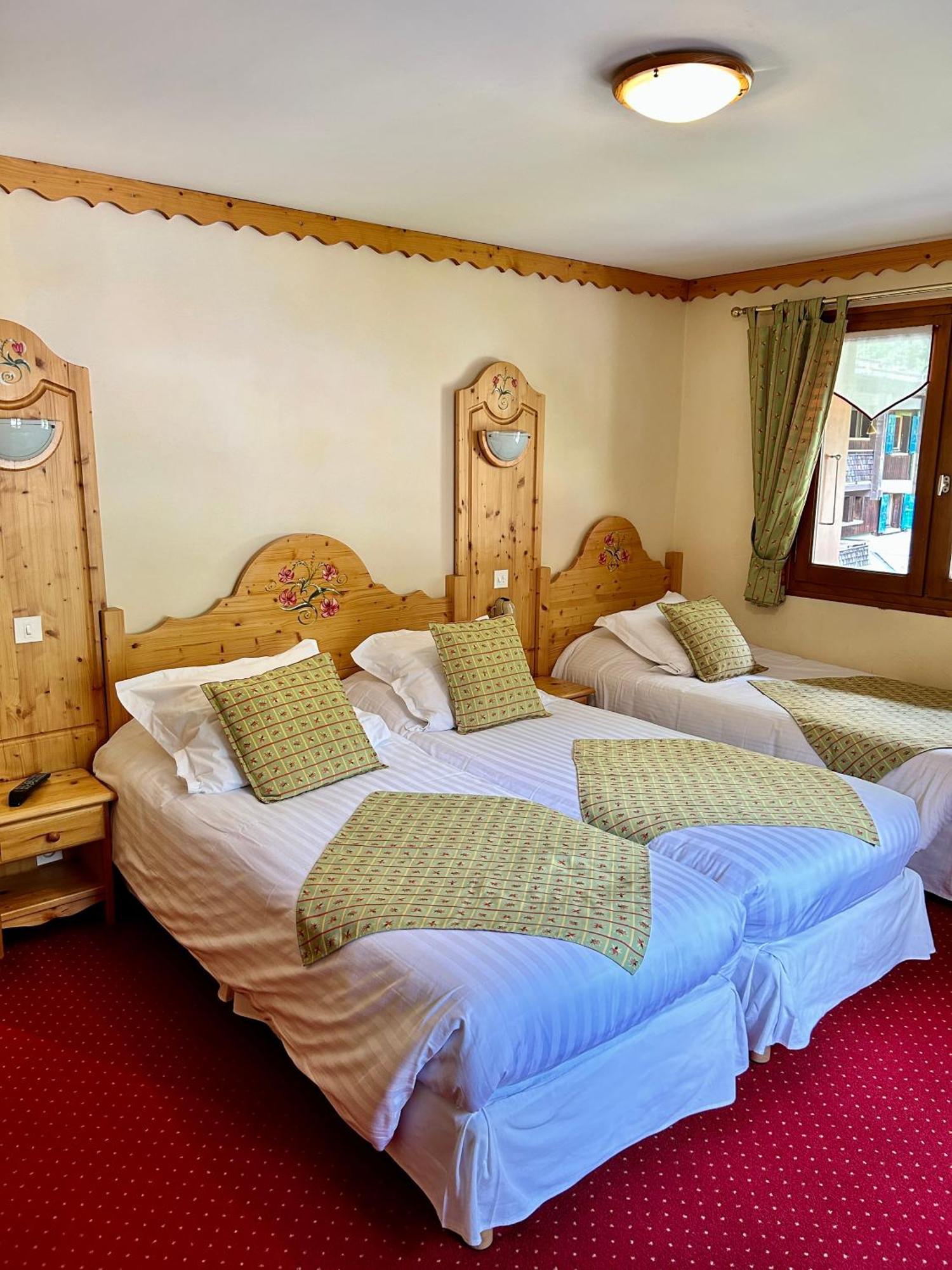 Hameau Des Prodains - Hotel มอร์ซีน ภายนอก รูปภาพ