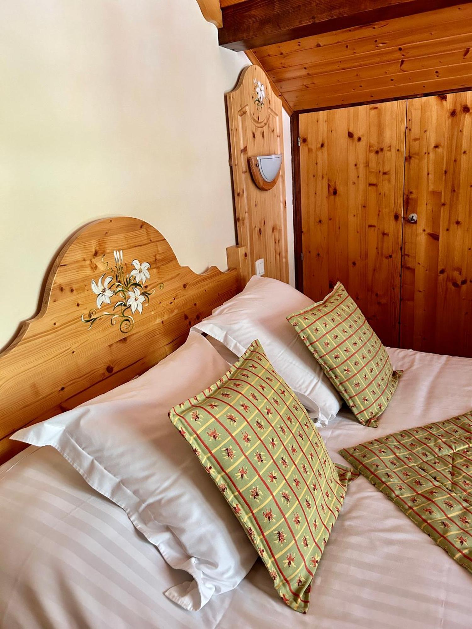 Hameau Des Prodains - Hotel มอร์ซีน ภายนอก รูปภาพ